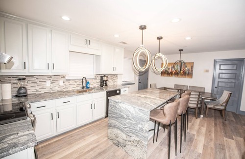 Dawsonville House | Remodeled 4 bedroom home 8 beds Dawnsonville 7 miles from ATlanta MotorSport
