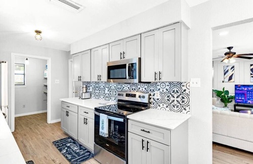 Northeast Carrollton House | Remodeled 4BR w/pool table, Pingpong, Air Hockey