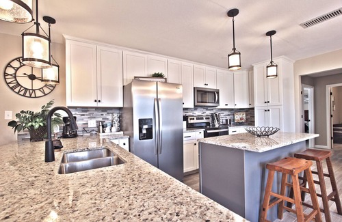 Carlsbad House | Remodeled 6 Bed, 5 bath on 15 acres! Owned and Operated by a Premier Host!