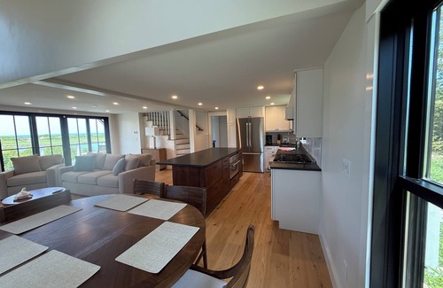 Falmouth House | Remodeled, Beach House newly furnished 3-bedroom house in charming Falmouth