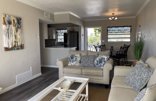 Ormond-by-the-Sea Condo | Remodeled Beach Oasis