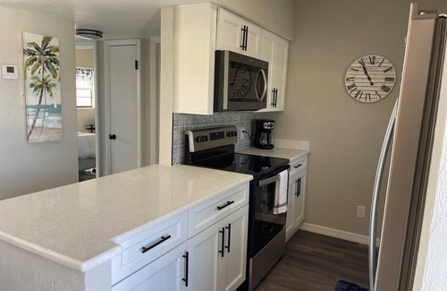 Ormond-by-the-Sea Condo | Remodeled Beach Oasis