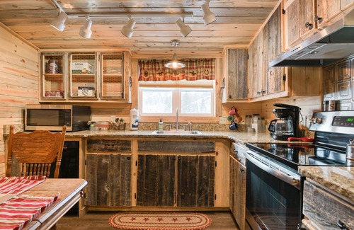 South Fork House | Remodeled Cabin In South Fork w/Free WiFi/Furnished Patio/Private Washer/Dryer