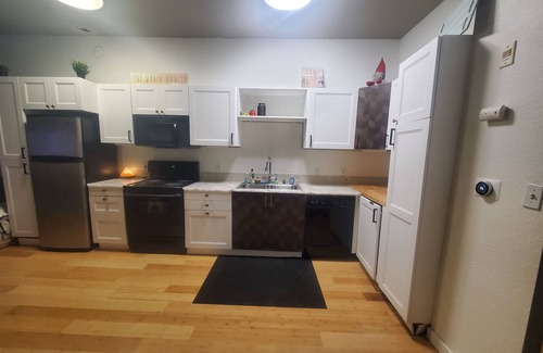 East Village Condo | REMODELED Charming GasLamp Studio Loft with Balcony