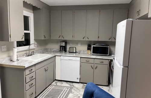 Lafayette House | Remodeled Charming Vintage Home in Old Town