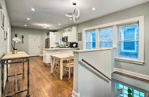 Chatham Apartment | Remodeled Chicago Apartment < 9 Mi to Downtown