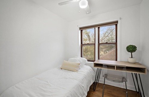 Milwaukee House | Remodeled Cottage Charmer - 10 min. to DownTown!