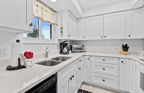 Flagler Beach Condo | Remodeled! - Direct Walk Out to Beach & Pool - Pet Friendly