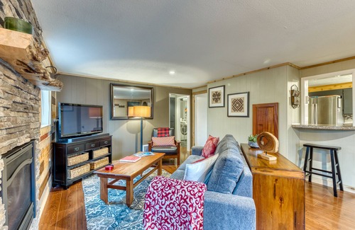 Coburg House | Remodeled, dog-friendly Willamette Valley home with large fenced yard