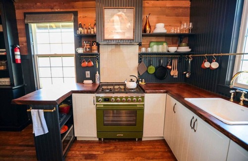 Port Angeles House | Remodeled, downtown 2-bedroom home w/wifi