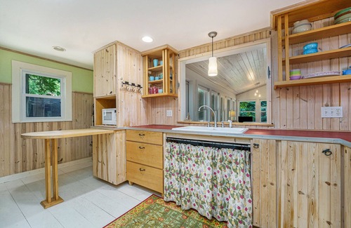 Pentwater House | Remodeled Family Getaway