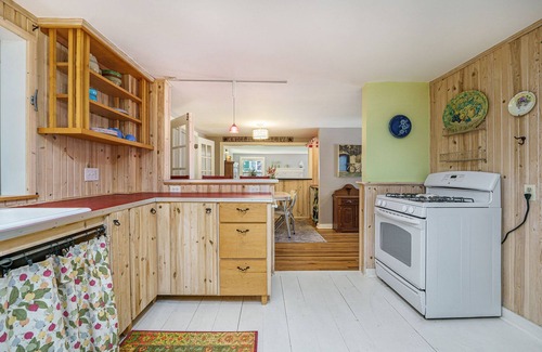 Pentwater House | Remodeled Family Getaway