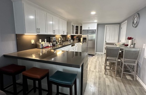 San Bernardino House | Remodeled Family Mobile home