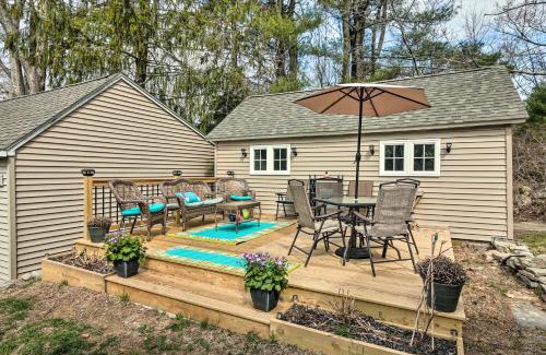 Central Waterford House | Remodeled Farmhouse in Waterford Near 2 Beaches!