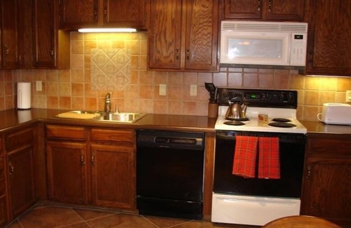 Sunrise Presidio Village House | Remodeled Foothills Townhome W/City and Mountain Views
