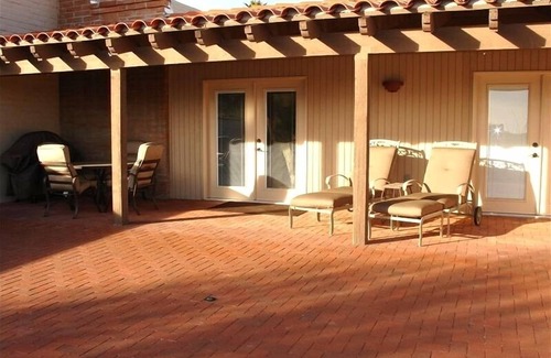 Sunrise Presidio Village House | Remodeled Foothills Townhome W/City and Mountain Views