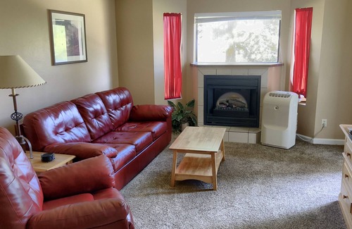 Lead Condo | Remodeled Fully Furnished Resort Condo at Terry Peak. Heart of the Black HIlls