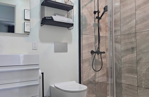 Sunland-Tujunga House | Remodeled/Furnished Duplex with mountain views