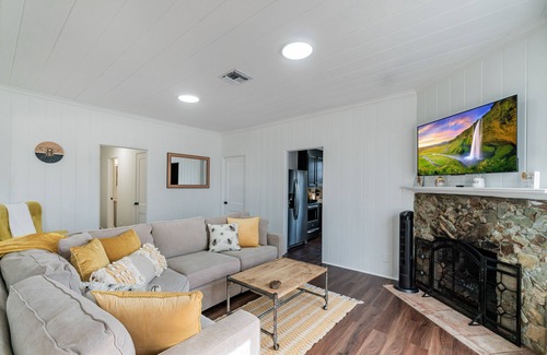 Delray Beach House | Remodeled HEATED pool house, 8 minutes to the beach! Honey Hole theme