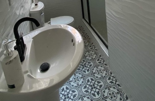 Dover House | Remodeled historical townhouse in downtown