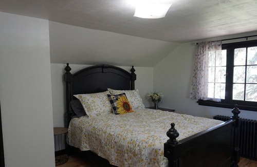 New Castle Other | Remodeled Historical home on the Colorado river..rafting ,fishing