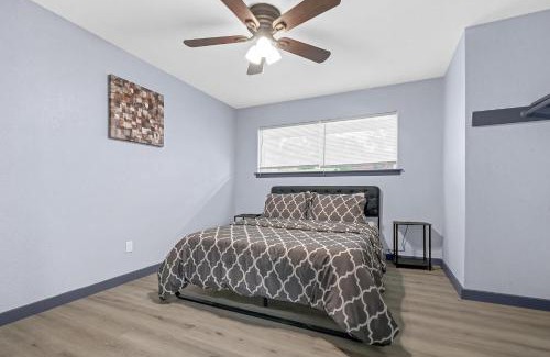Willow Meadows/Willowbend Area House | Remodeled Home near NRG, Downtown, Medical Center sleeps10