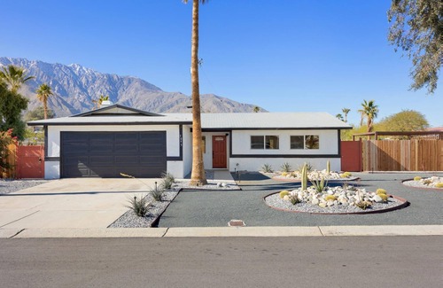 Desert Park Estates House | Remodeled Home with Private Pool and Spa! Mountain Views!
