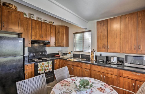 Pacific Heights Apartment | Remodeled Honolulu Apartment w/Courtyard Downtown
