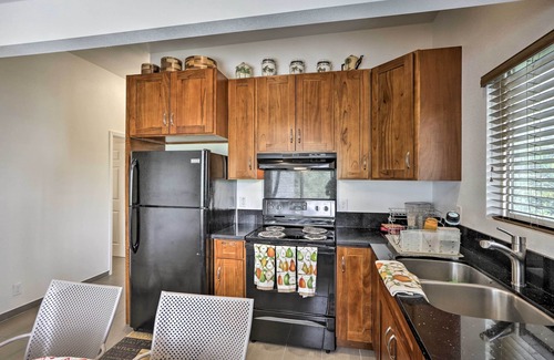 Pacific Heights Apartment | Remodeled Honolulu Apartment w/Courtyard Downtown