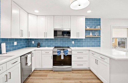 Candler House | Remodeled Lake House on Lake Weir