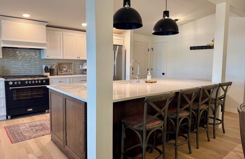 Green Lake House | Remodeled Lake Retreat: Putting Green & Game Room+Bar! Forever Wild Views