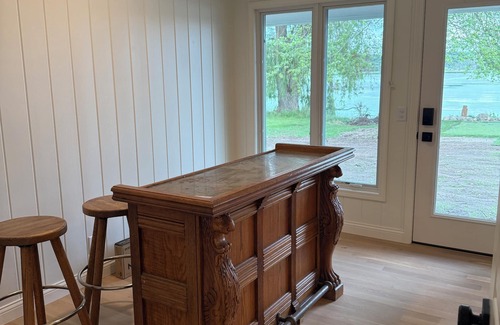 Green Lake House | Remodeled Lake Retreat: Putting Green & Game Room+Bar! Forever Wild Views