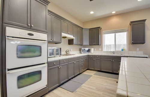 Livingston House | Remodeled Livingston Home w/Private Backyard!