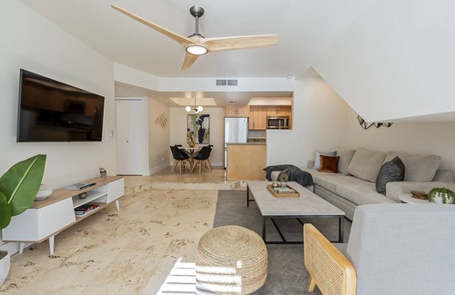 Camelback East Condo | Remodeled Luxury Condo with Heated Pool, Spa and Hiking Trails Nearby!