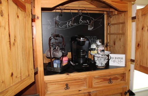 Standish Ski Chalet | Remodeled Maine Home with Watchic Lake Access