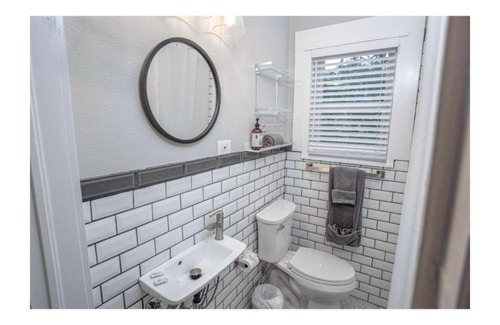 Mahncke Park Apartment | Remodeled Modern 1BR1BA Apt Near Downtown, 5min Pearl