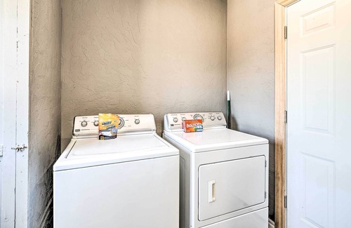 Moore House | Remodeled Moore Home w/ Yard ~ 10 Mi to OU!