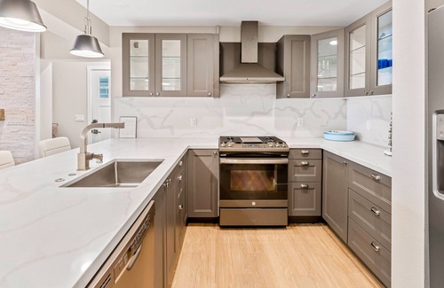 Capistrano Beach House | Remodeled oceanfront home with private pool, water views & spacious deck