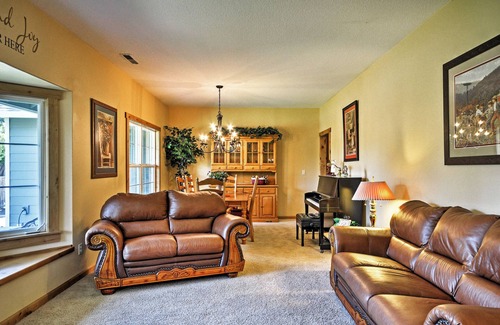 Rock Creek House | Remodeled Portland House w/ Sprawling Yard & Deck!