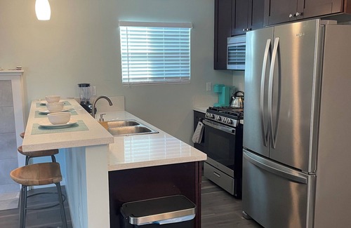 Stockton House | Remodeled Private 3BD, Hot Tub Woof Woof and Parking
