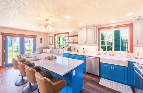 Long Beach House | Remodeled, Quiet Neighborhood, Hot Tub, Dogs Ok, (KCottage)