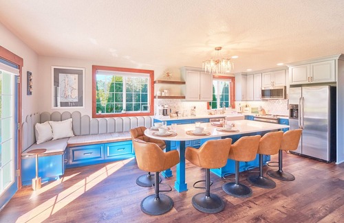 Long Beach House | Remodeled, Quiet Neighborhood, Hot Tub, Dogs Ok, (KCottage)