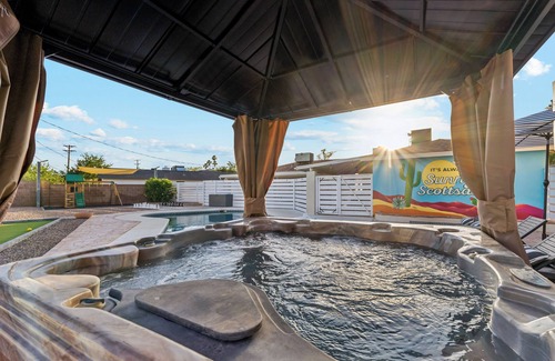 Ingleside Club Apartment | Remodeled Retreat | Pool | Hot Tub & Outdoor Fun
