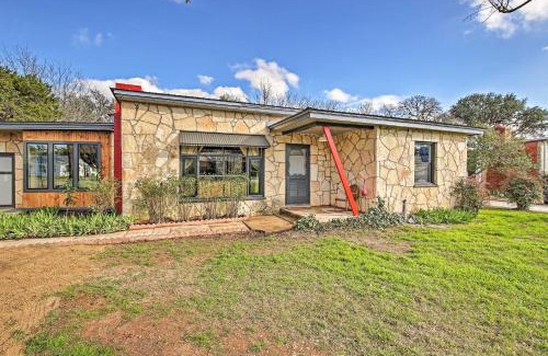 Blanco House | Remodeled Retro Home with Deck, Walk to Main Street!