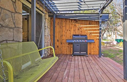 Blanco House | Remodeled Retro Home with Deck, Walk to Main Street!