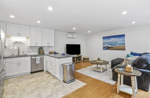 Ocean Beach Apartment | Remodeled & Spacious! It’s Beautiful!