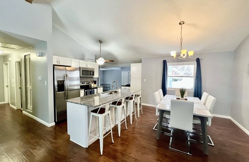 Stow House | Remodeled Stow Home near Blossom Music Center/BMBW Ski Resort/Downtown Cuy Falls