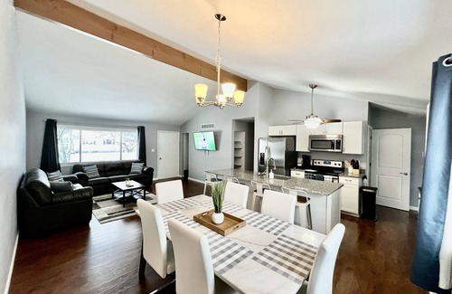 Stow House | Remodeled Stow Home near Blossom Music Center/BMBW Ski Resort/Downtown Cuy Falls