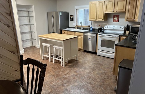 Indian River Cottage | Remodeled Vacation Cottage - Downtown Indian River