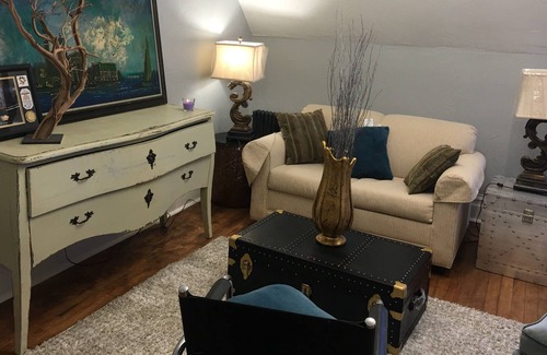 Bloomfield Apartment | Remodeled Victoria style apartment